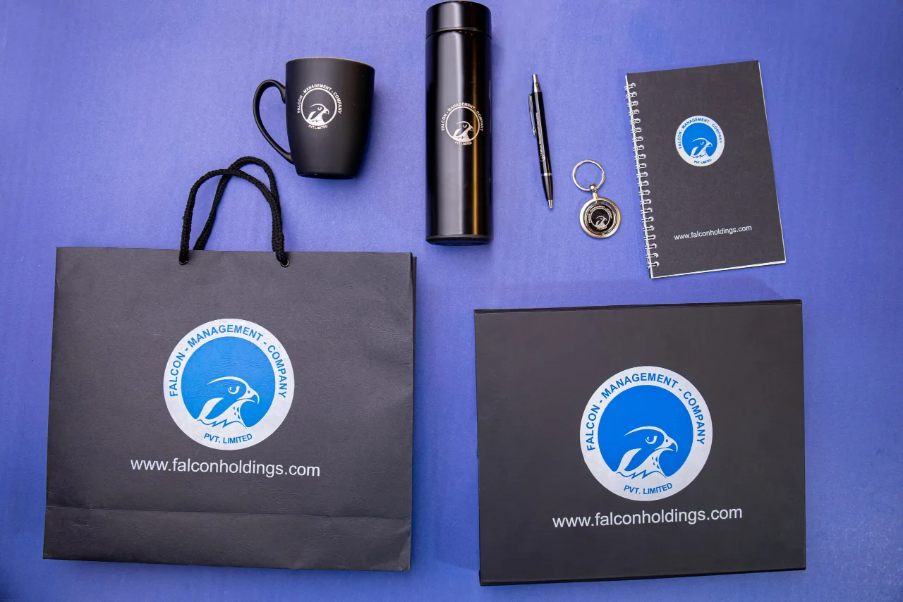 Gift Box 004 with custom logo branding